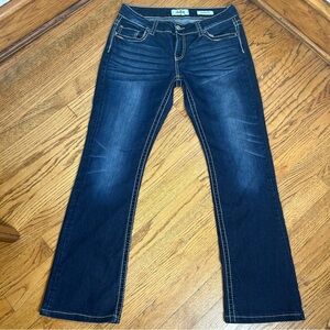 DAYTRIP Virgo Boot Cut Dark Washed Denim Medium Waisted Jeans Size 30R